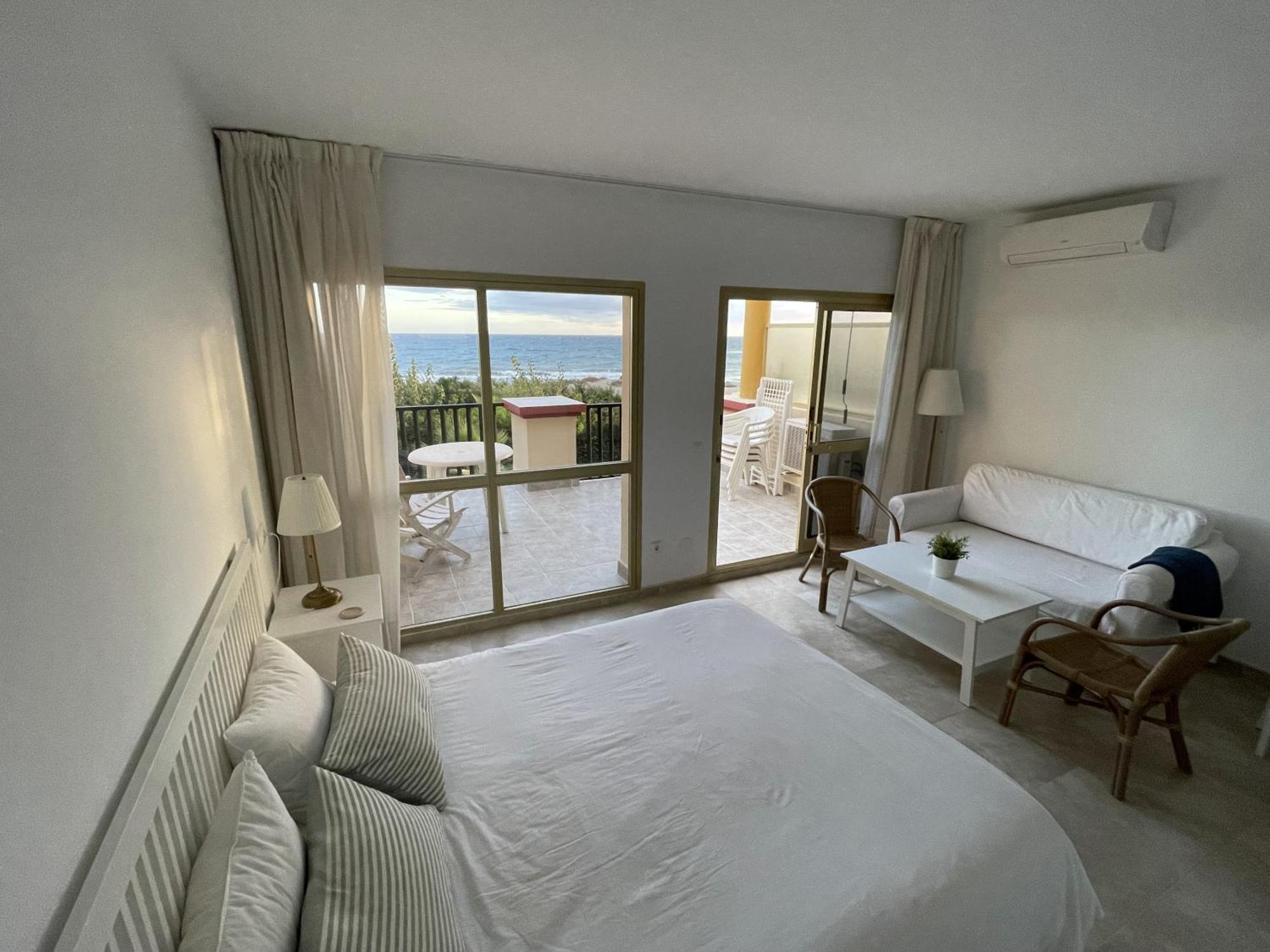 Estudio Con Insuperables Vistas Al Mar: Aparcamiento Marbella Buitenkant foto