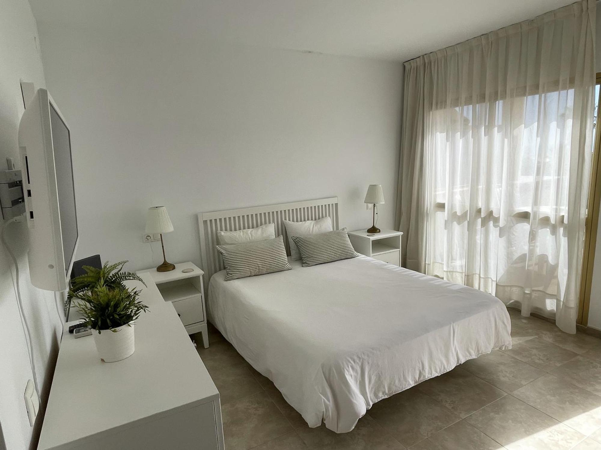 Estudio Con Insuperables Vistas Al Mar: Aparcamiento Marbella Buitenkant foto