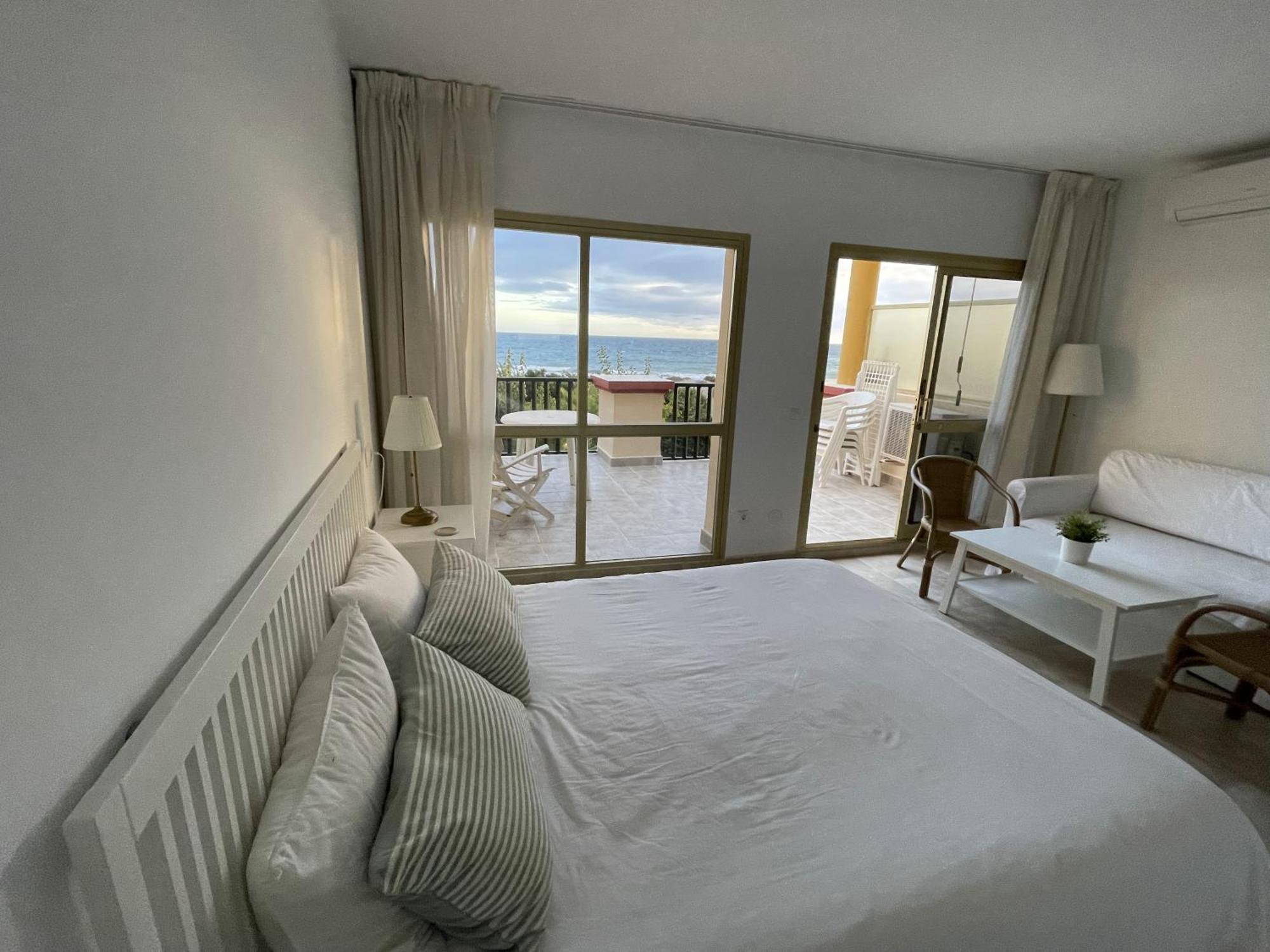 Estudio Con Insuperables Vistas Al Mar: Aparcamiento Marbella Buitenkant foto