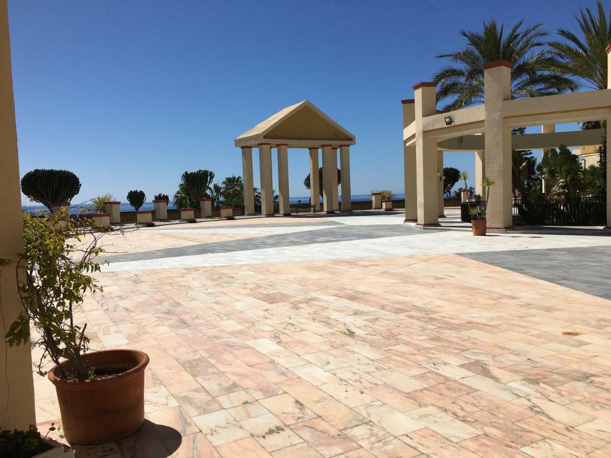 Estudio Con Insuperables Vistas Al Mar: Aparcamiento Marbella Buitenkant foto