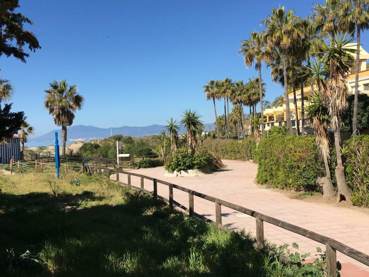 Estudio Con Insuperables Vistas Al Mar: Aparcamiento Marbella Buitenkant foto